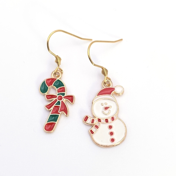 Mismatched Christmas Hook Earrings - Picture 2 of 4